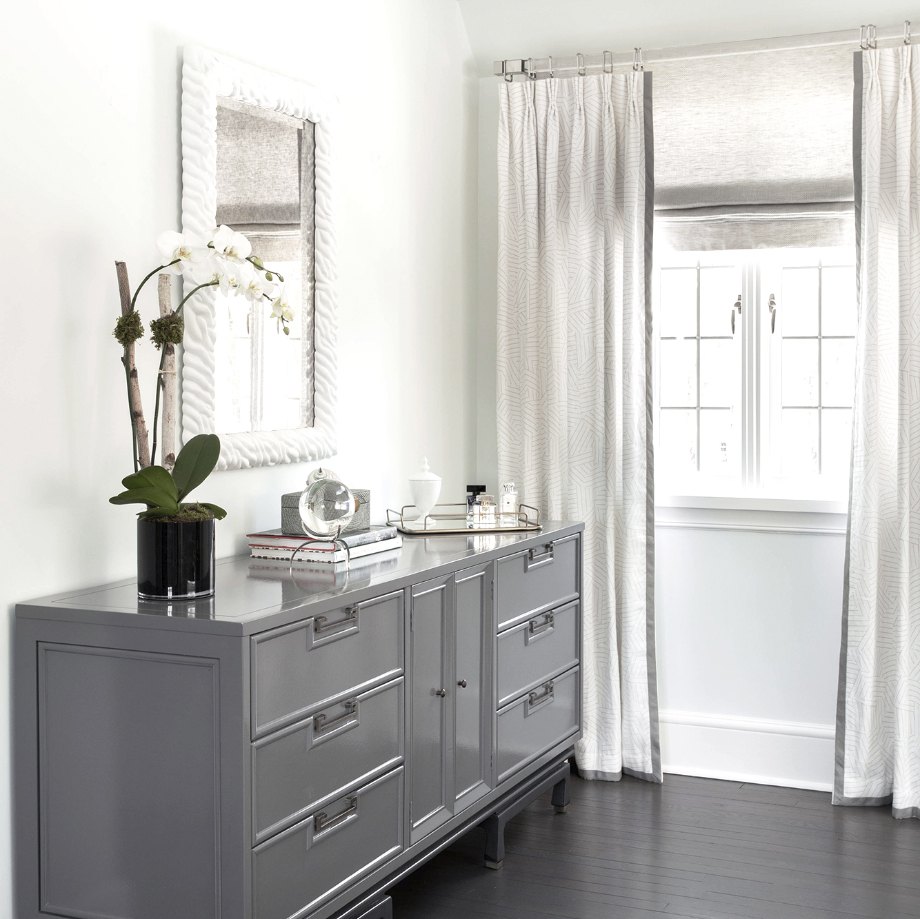 SQUARE ACRYLIC DRAPERY HARDWARE