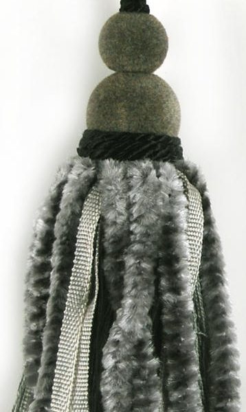 EC26886_GM8