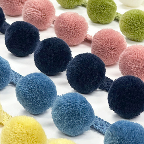 Fluffy Puffy Poms