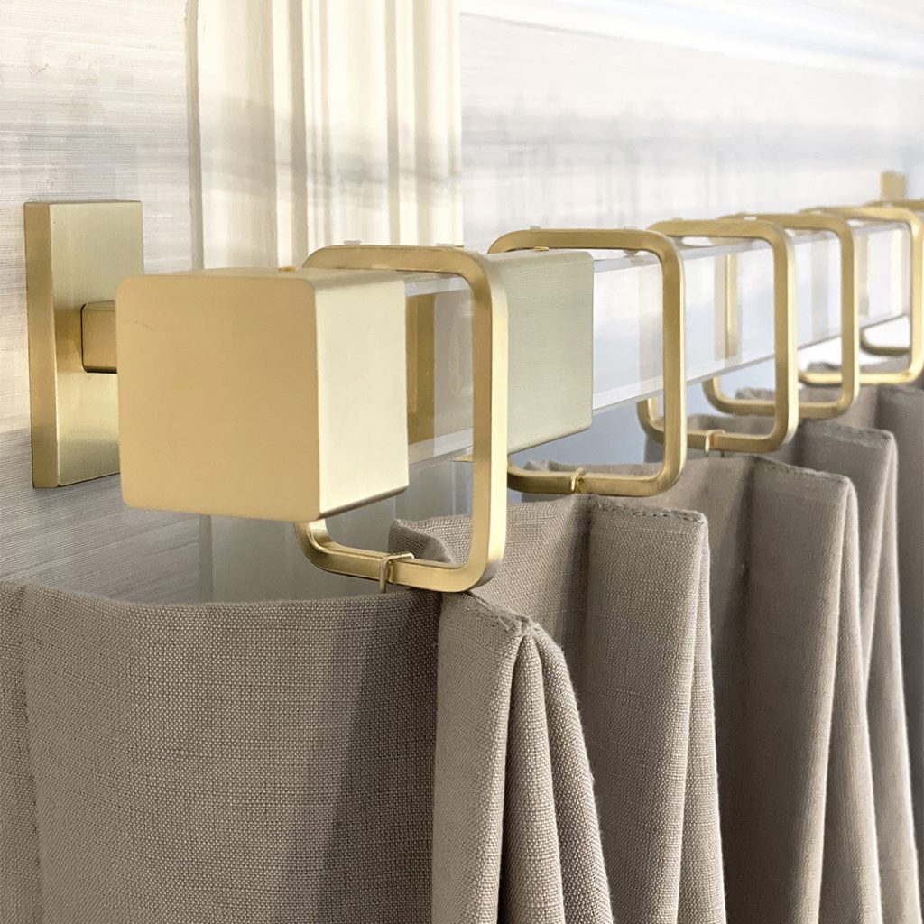 Brimar Acrylice Cube Drapery Hardware with Curtain