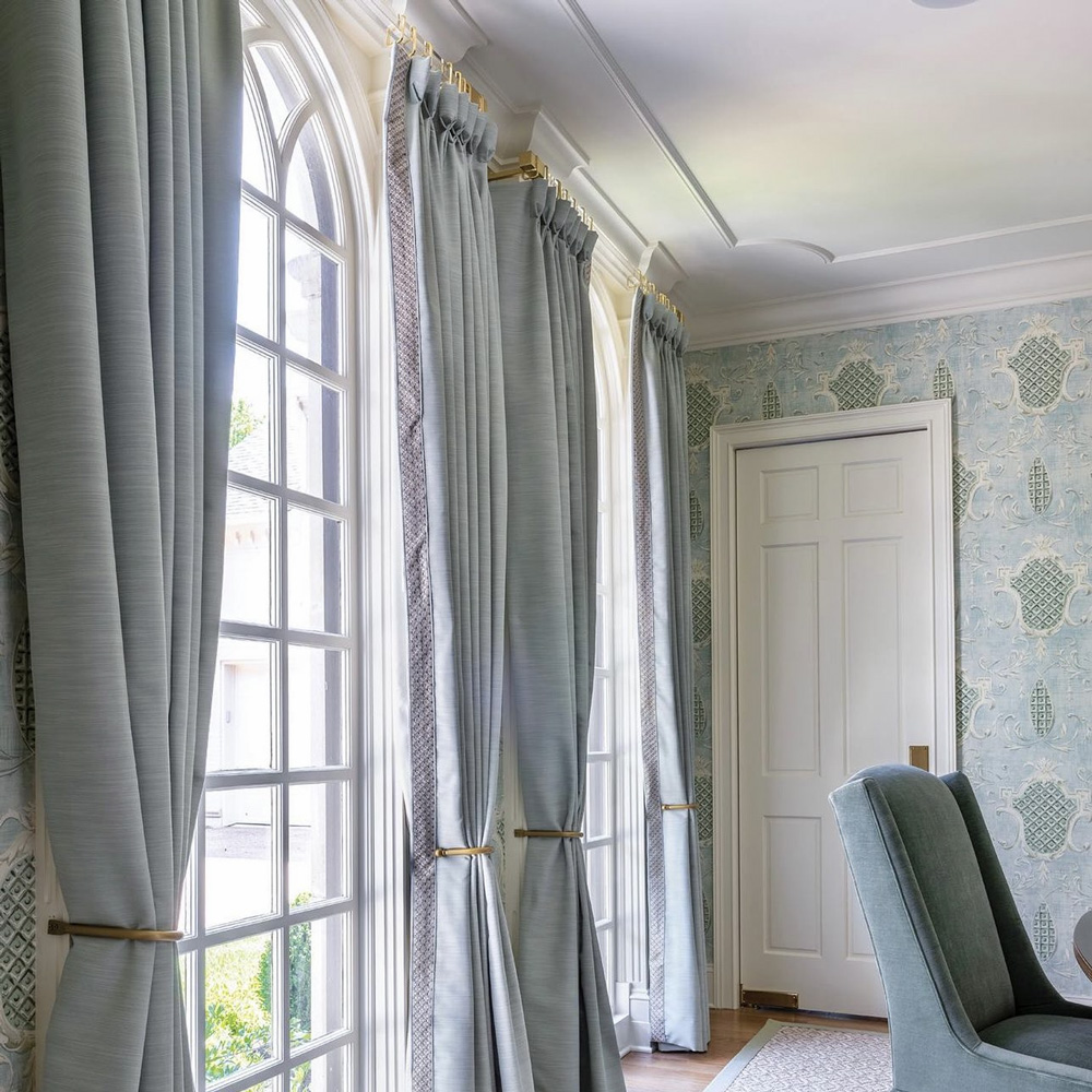 Brimar Cube Acrylic Rod in Dining Room