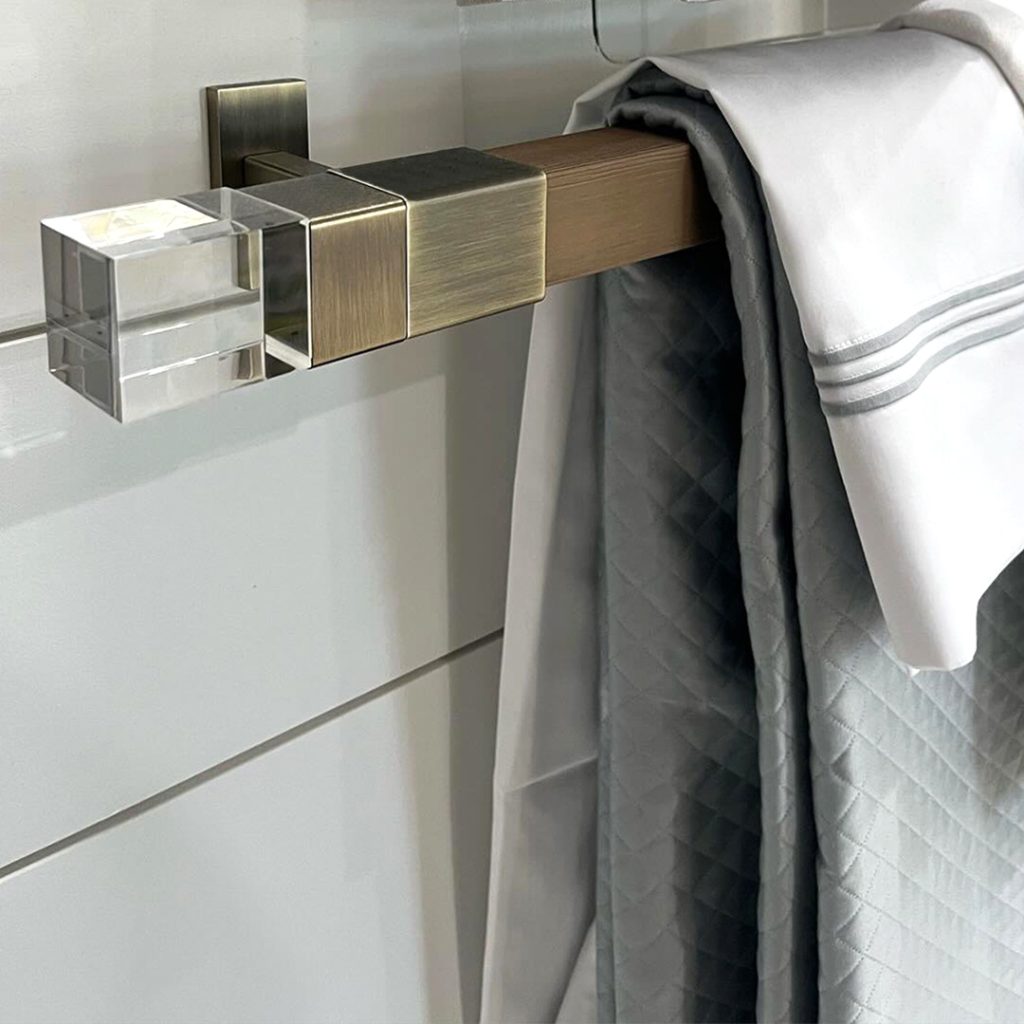Brimar Sea Coast Drapery Rod As Towel Bar